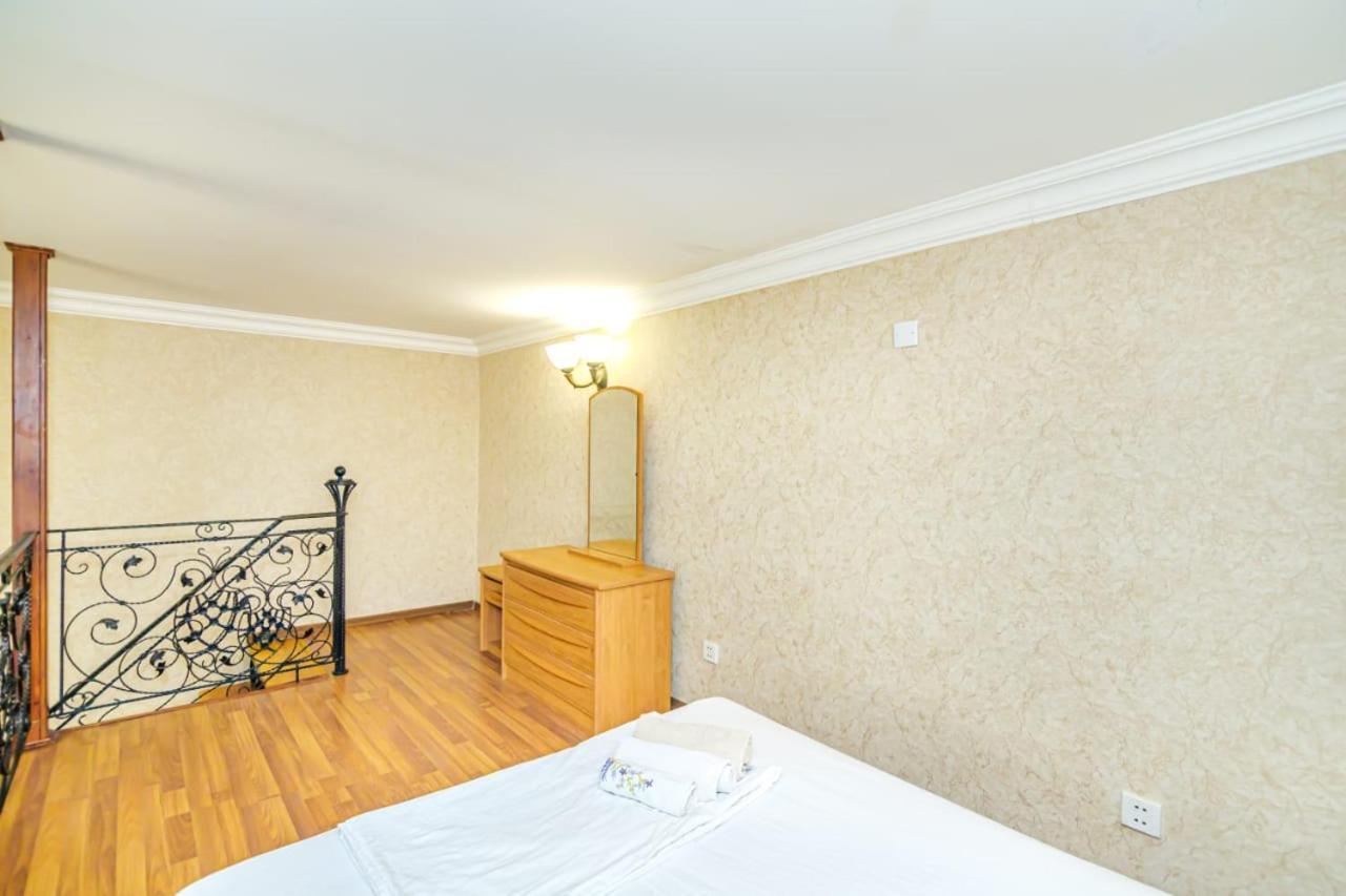 Nizami Street 2 Room Luxe House Baku Exterior photo
